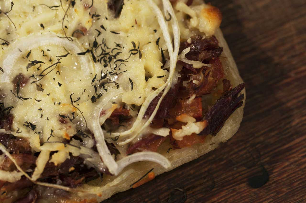 MAMÃO VERDE COM CARNE SECA