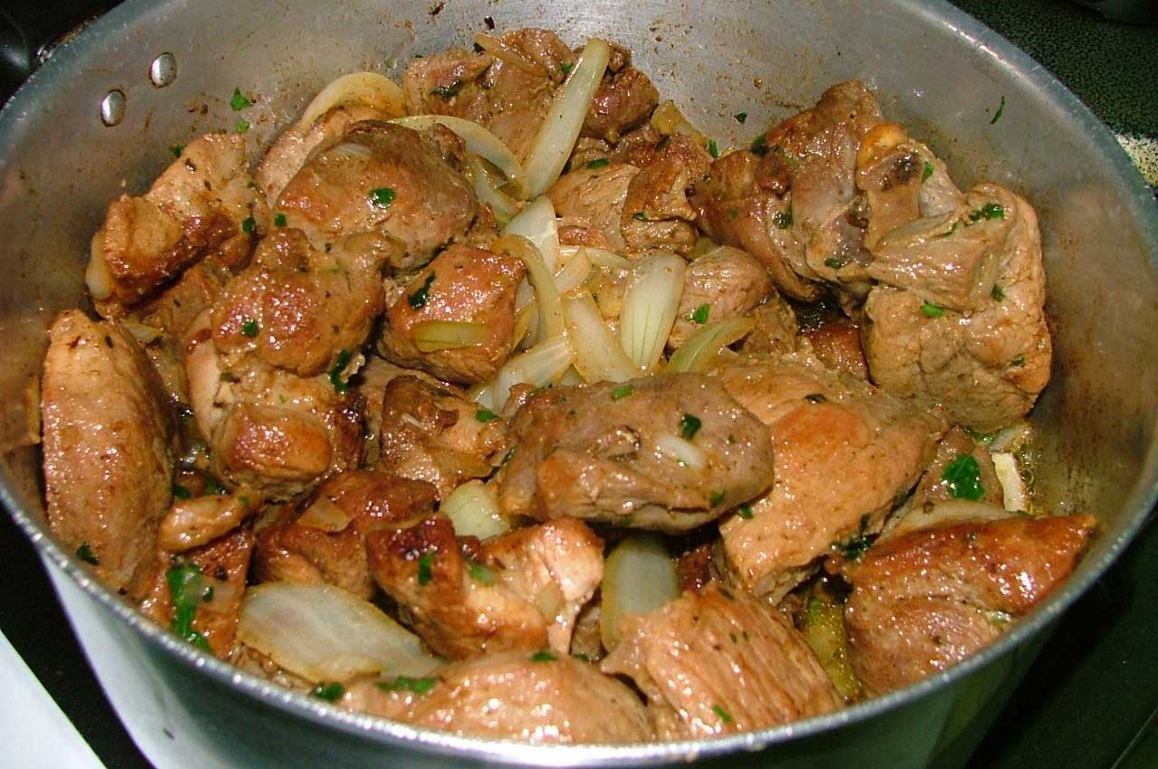 PICADINHO DE PORCO CAIPIRA