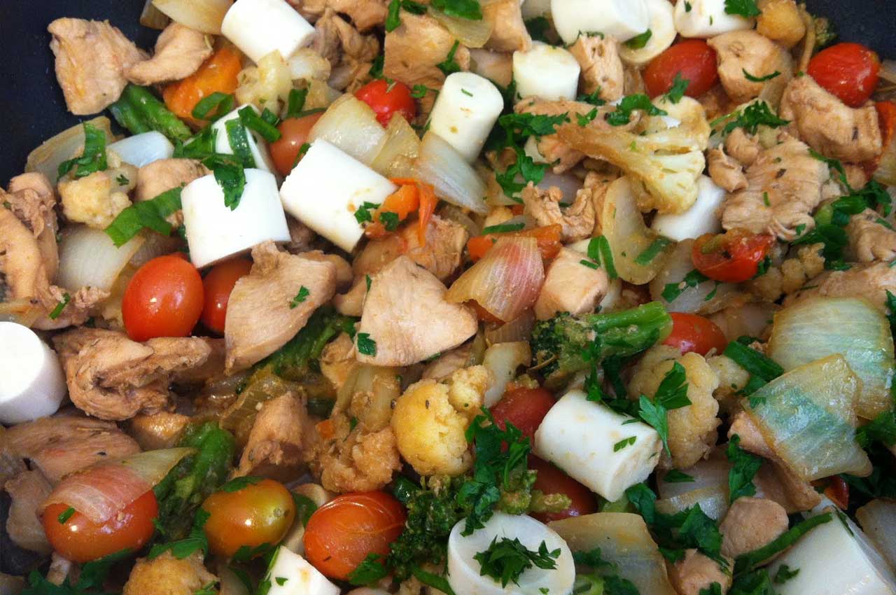 Quilombo Santa Rita do Bracuí - FRANGO COM PALMITO